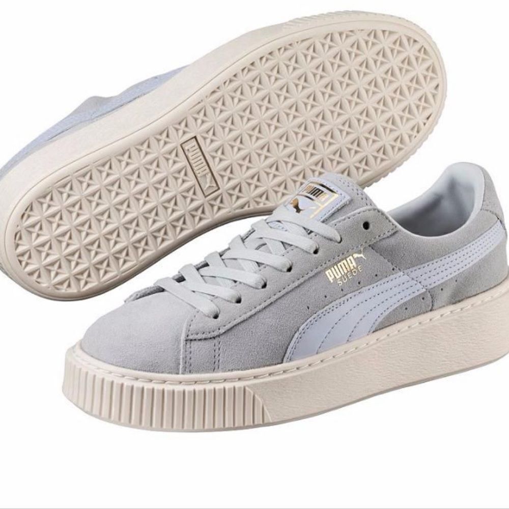 EUC WOMEN’S HALOGEN BLUE SIZE 11/EURO 42.5 PUMA SUEDE PLATFORM SHOES